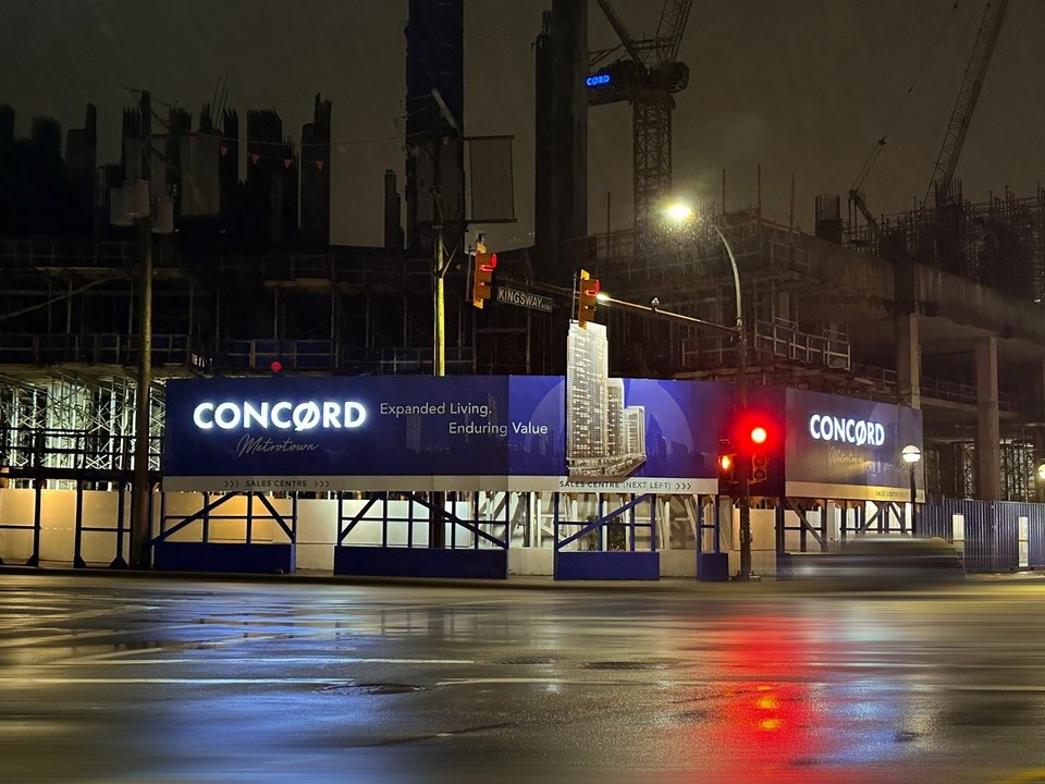 Hoarding signage for construction